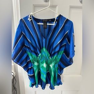 Beautiful flowy shirt